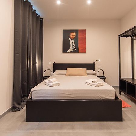 Top Living Apartments - Porta Susa Turin Exteriör bild