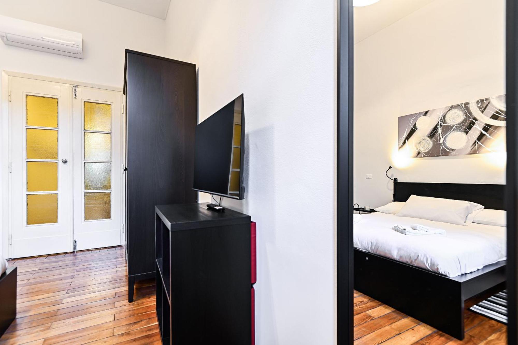 Top Living Apartments - Porta Susa Turin Exteriör bild